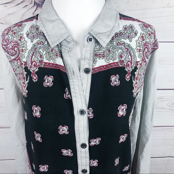 Emberley Scarf Print Button Down Shirt Size Small - Picture 3 of 8